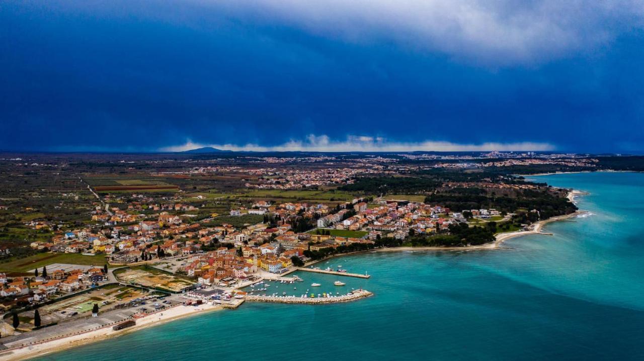 Apartmani Slavulj Fažana Buitenkant foto