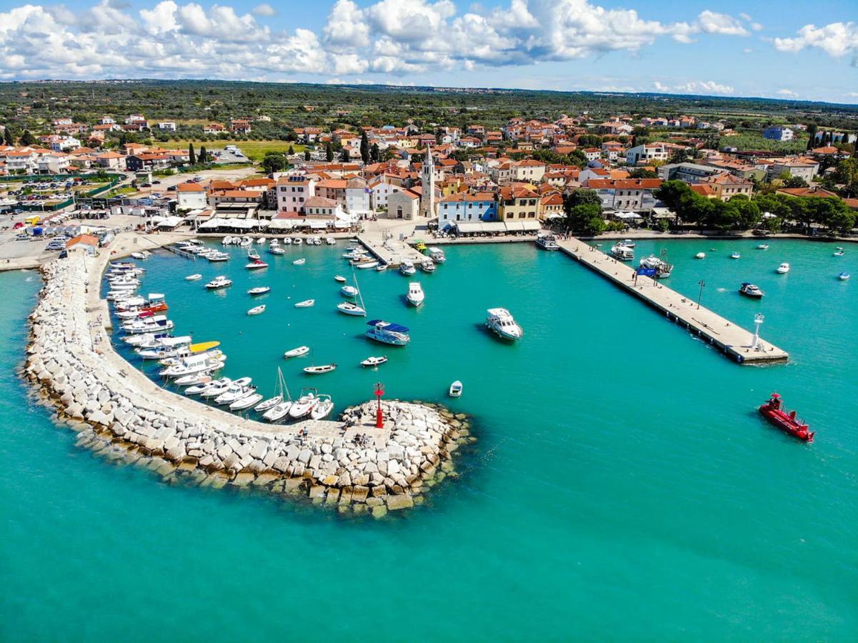Apartmani Slavulj Fažana Buitenkant foto