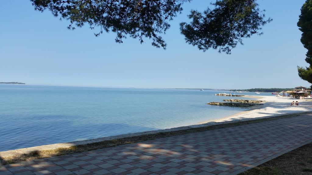 Apartmani Slavulj Fažana Buitenkant foto